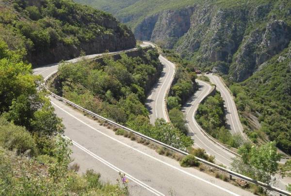 Μεσσηνία: Ανατροπή οχήματος στους "Πέντε Δρόμους" στον Ταΰγετο