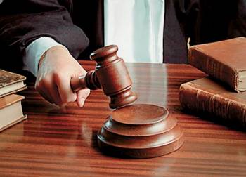 Δικηγόρος δεν έδωσε όλη την αποζημίωση σε θύμα τροχαίου