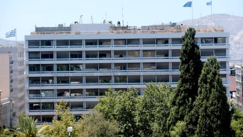 ΥΠΟΙΚ: 1.312 επιπλέον έλεγχοι και 413 παραβάσεις σε αιγιαλούς από 8 ως 11/8