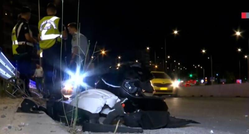 Παλαιό Φάληρο: Πώς έγινε η πρόσκρουση της μηχανής στα κιγκλιδώματα με τους δύο νεκρούς (βίντεο)