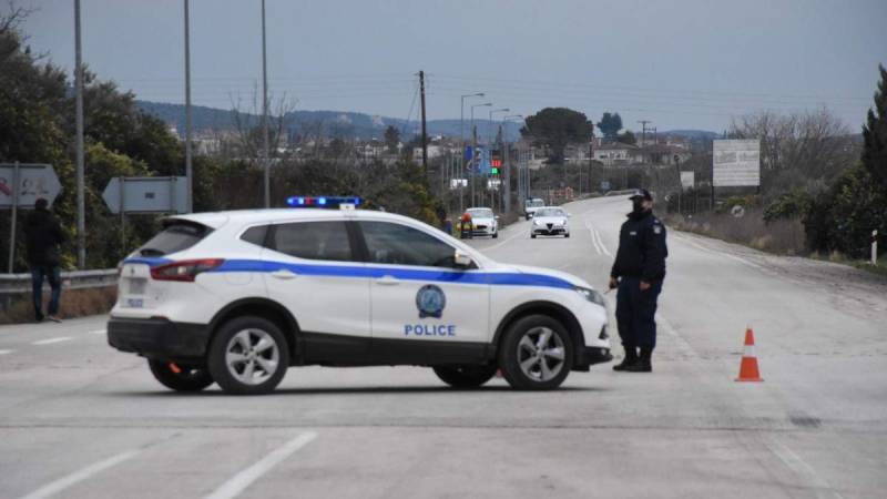 Μύκονος: Χρυσαυγίτης που συμμετείχε σε ένοπλη επίθεση κατά μελών του ΠΑΜΕ μεταξύ των προσαχθέντων για τα κυκλώματα νύχτας