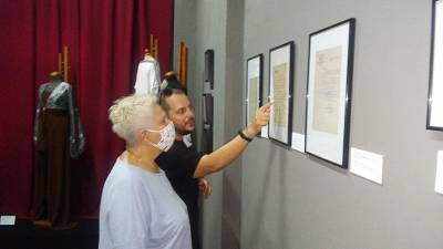 Καλαμάτα: Δημοτικό χώρο για την έκθεση του Συλλόγου Αποφοίτων “Μαρία Κάλλας” ζητεί η Οικονομάκου