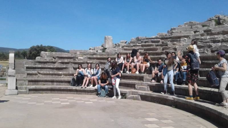 Γαλλικό σχολείο στα Εκπαιδευτήρια Μπουγά