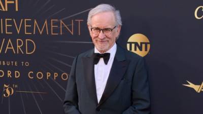 Ο Στίβεν Σπίλμπεργκ κέρδισε το πρώτο βραβείο Grammy και εισήλθε στο «κλαμπ EGOT»