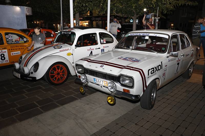 23ο Ράλλυ Αντοχής: Αυτοκίνητα άλλων εποχών στο λιμάνι Καλαμάτας (βίντεο-φωτογραφίες)