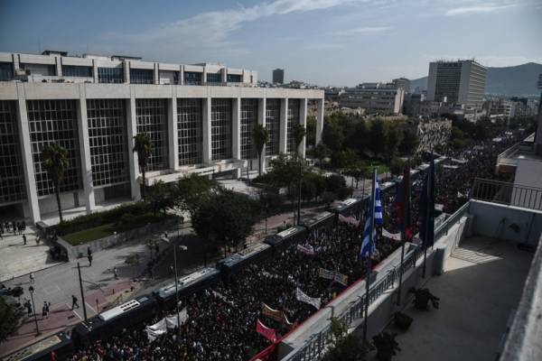 Ο “πόλεμος” κατά του φασισμού συνεχίζεται…