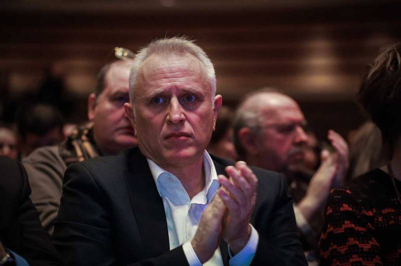 Ραγκούσης: "Για 2η φορά μετά από ανασχηματισμό, ο εσμός των αυλικών του Κ. Μητσοτάκη βουλιάζει μέσα στις λάσπες του"