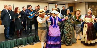 «Άρωμα» Επτανήσων στην Καλαμάτα με τους "Τραγουδιστάδες τση Ζάκυθος" (φωτο)