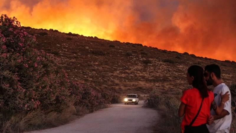 Οι φλόγες απειλούν την τέταρτη πόλη της Τουρκίας