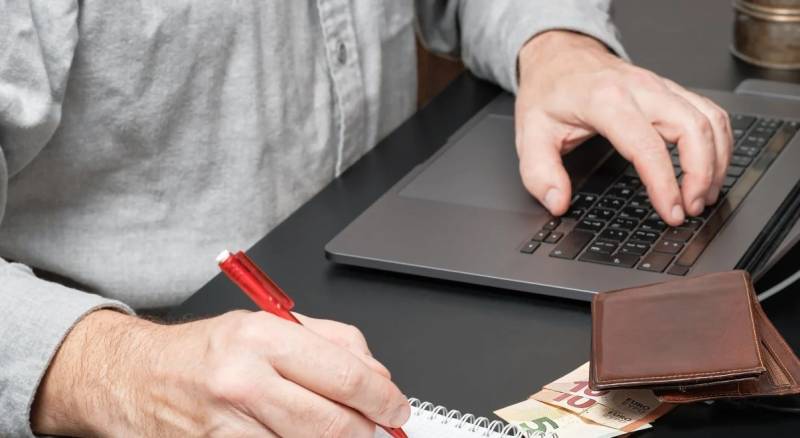 Συντάξεις: Πόσα χάνουν όσοι βιάζονται να βγουν σε σύνταξη - Παραδείγματα