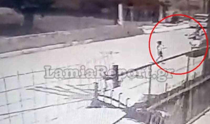 Λαμία: Μηχανάκι χτύπησε 5χρονο παιδί και ο οδηγός το… κλώτσησε (Βίντεο)