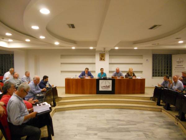 Ο γραμματέας Αποκεντρωμένης αποφασίζει για το σύμβουλο οφειλέτη στη Μεσσήνη