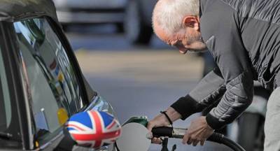 «Μη φουλάρετε καύσιμα» - Εκκλήσεις στη Βρετανία για να ομαλοποιηθεί η αγορά