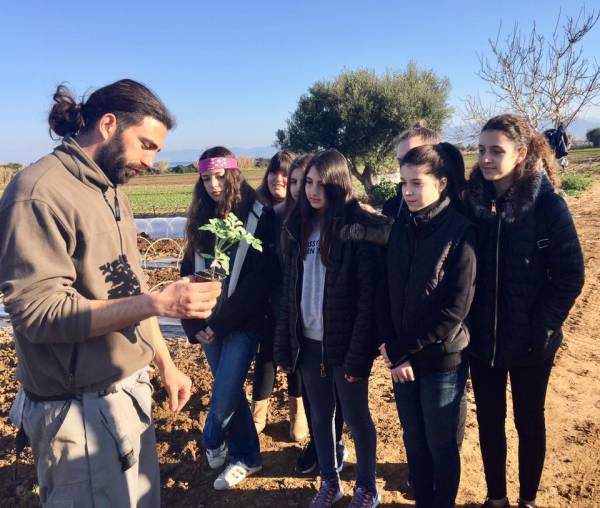 Μαθητές της Τριφυλίας φύτεψαν καρπούζια