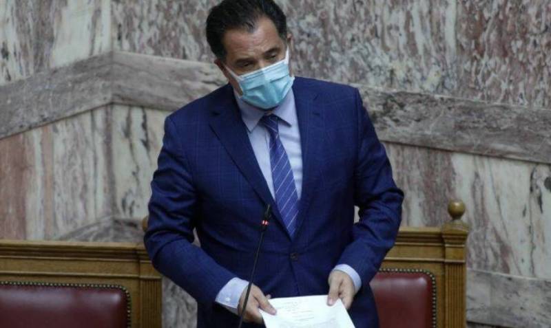 Γεωργιάδης: Αναβολή στο άνοιγμα της αγοράς αν καλπάζει ο κορονοϊός