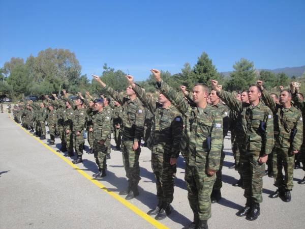 Τελετή ανασύστασης και ορκωμοσία στο 9ο Σύνταγμα Πεζικου στην Καλαμάτα (βίντεο + φωτογραφίες)