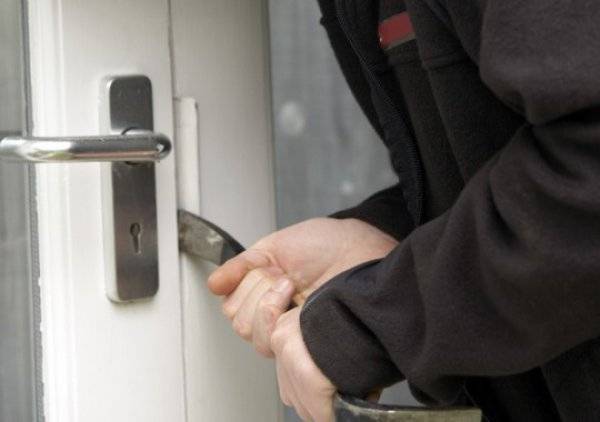 Τρεις Αλβανοί είχαν κλέψει σπίτι στη Λογγά