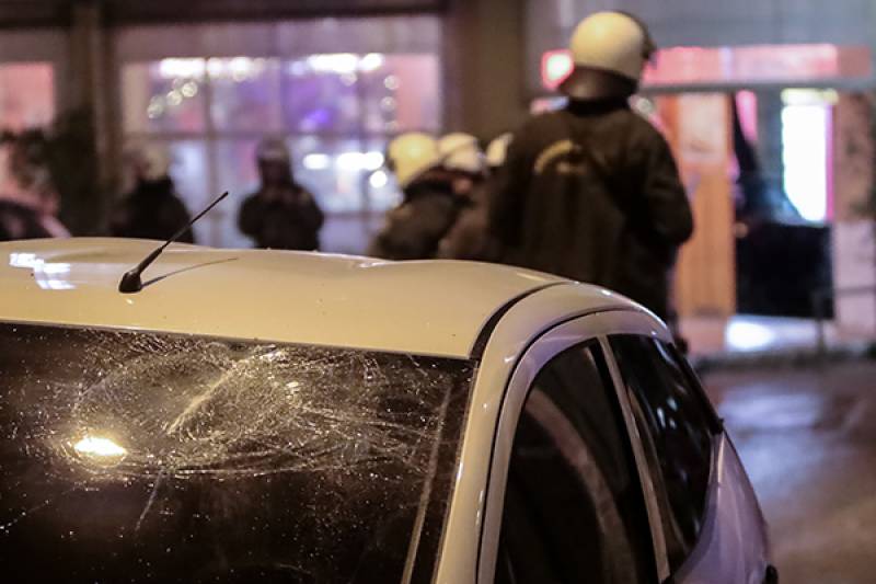 Επίθεση με μολότοφ εναντίον αστυνομικών στα Εξάρχεια