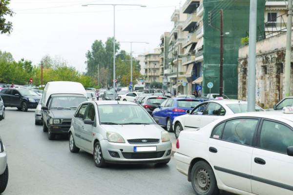Νέες δικαιολογίες Νίκα για το κυκλοφοριακό