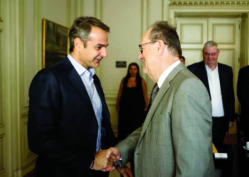 Μητσοτάκης σε Περιφερειάρχες: Νομοσχέδιο για νέα κατανομή αρμοδιοτήτων