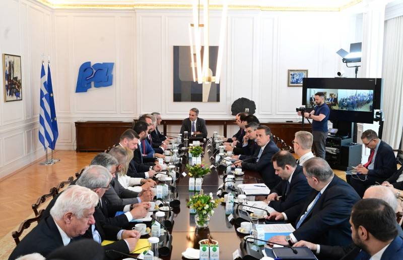 Κάτω από τη βάση οι βαθμοί όλων των Περιφερειών!