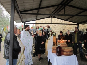 Τίμησαν τον Αγιο Βλάσιο στη Λάμπαινα (φωτογραφίες)