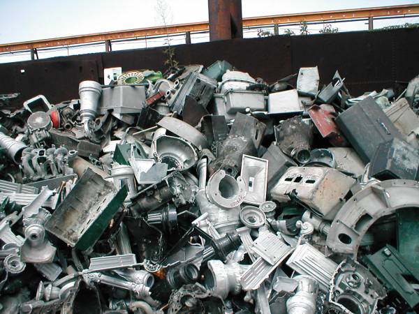 Ελεγχοι και 4 συλλήψεις σε επιχειρήσεις scrap στην Πελοπόννησο