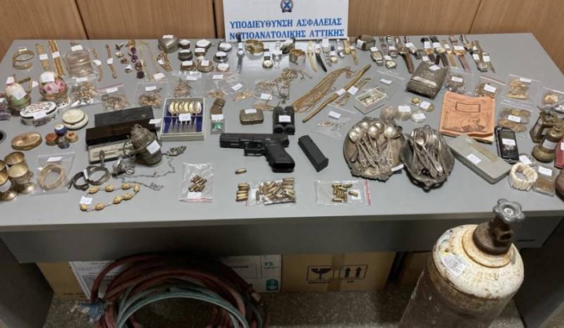 Εξαρθρώθηκε εγκληματική οργάνωση στην Αττική με λεία πάνω από 700.000 ευρώ