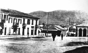 Πλατεία Μαυρομιχάλη από τα παλιά