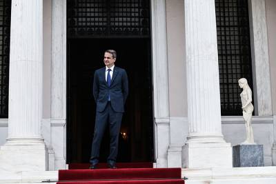 Ο προγραμματισμός του επόμενου διαστήματος συζητήθηκε στο Μέγαρο Μαξίμου