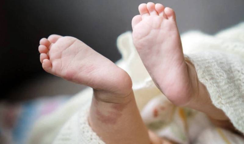 Θεσσαλονίκη: 5 μήνες φυλάκιση με αναστολή στην 27χρονη που εγκατέλειψε το μωρό της - «Δεν ήξερα τι να κάνω»