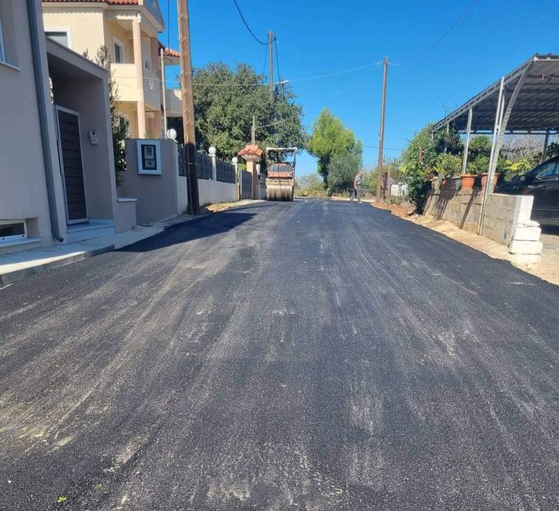 Εργασίες οδοποιίας στους Γαργαλιάνους