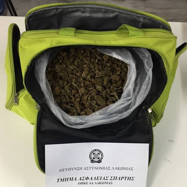 Μετέφεραν 1,4 κιλά χασίς με αυτοκίνητο στην ΕΟ Τρίπολης - Σπάρτης
