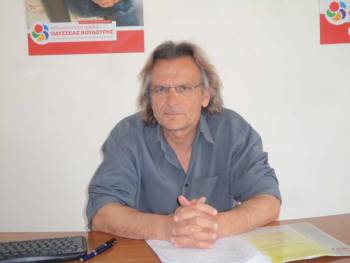 Ο Πατσαρίνος καταγγέλλει: &quot;Πενταμηνίτες υπάλληλοι τηλεφωνούν για τον Τατούλη&quot;