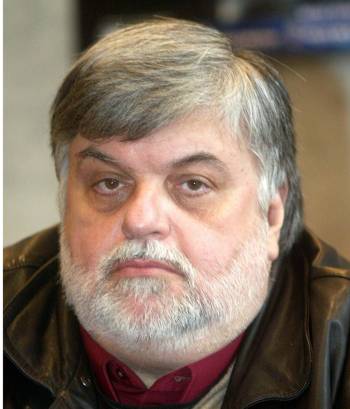 Bασίλης Νικολαΐδης: &quot;Πάντα οι πόλεμοι γίνονται για ένα τίποτα&quot;