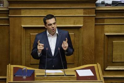 Τσίπρας: "Δίνετε λίγα στους πολλούς και πολλά στους λίγους"
