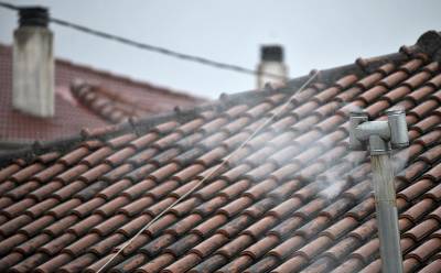 Μεσσηνία: Μπήκαν από τα κεραμίδια σε σπίτι στο Αριστοδήμειο