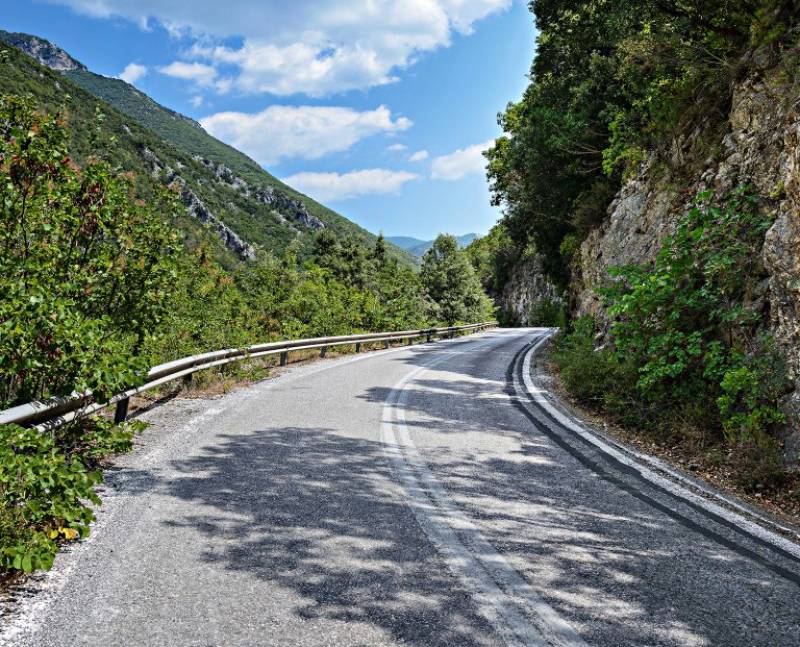 Προσωρινός ανάδοχος για δρόμους Ταϋγέτου