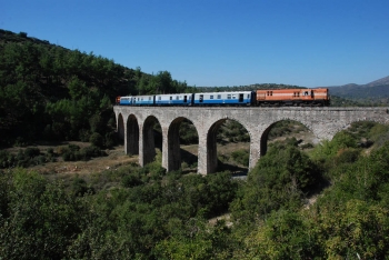 Εκδρομές με τρένο στην Πελοπόννησο