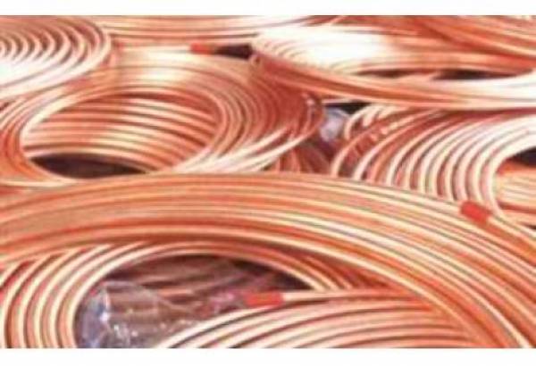 Τσιγγάνοι &quot;κυνηγοί μετάλλων&quot; μπούκαραν σε αποθήκη στην Τρίπολη