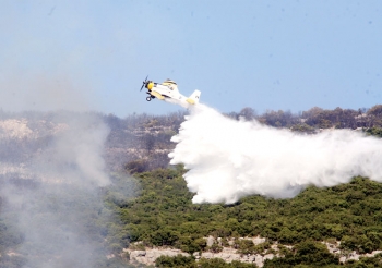 Σε πύρινο κλοιό η Περιφέρεια Πελοποννήσου - 16 πυρκαγιές, η πιο μεγάλη στο Πάπαρη