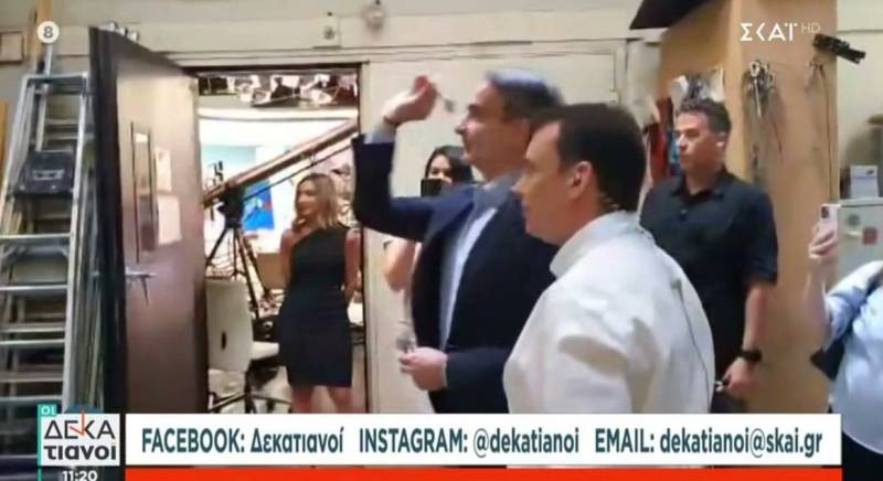 Κυριάκος Μητσοτάκης: Μετά τη συνέντευξη στο ΣΚΑΪ έπαιξε βελάκια (Βίντεο)