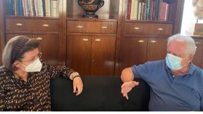 Συνάντηση Μενδώνη με Μπένο για την Εύβοια