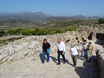 Επίσκεψη Νίκα στις Μυκήνες: Στα αζήτητα από το 2006 μελέτη πυροπροστασίας
