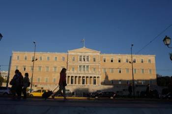 Οι πραγματικές μεταρρυθμίσεις αγνοούνται
