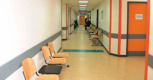 Μένουν και επισήμως Μπέζος και Παπαγεωργίου 