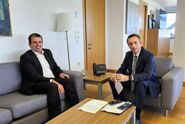 Μαντάς: “Ανοίγει η πόρτα σε πρόσφυγες να απασχοληθούν ως εργάτες γης ”