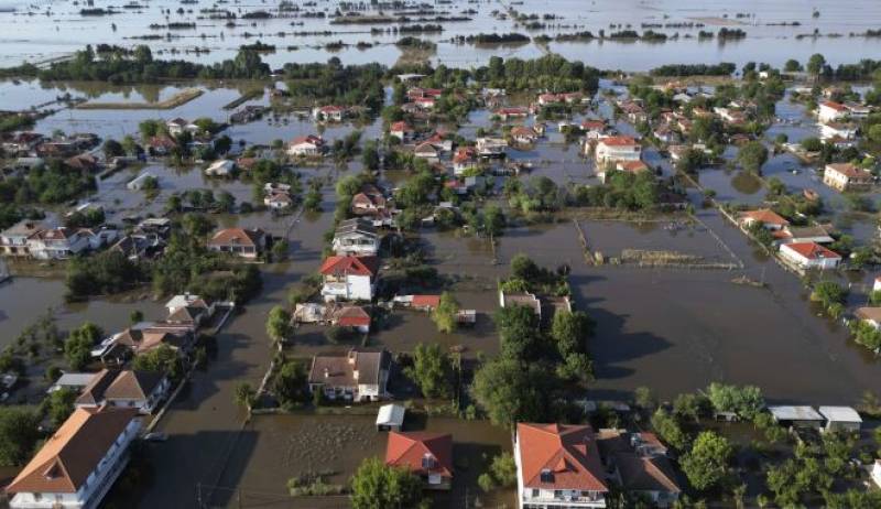 ΚΕΕΡΦΑ: Αγνοούνται 8 μετανάστες εργάτες γης, κινδυνεύουν ζωές στις πληγείσες περιοχές