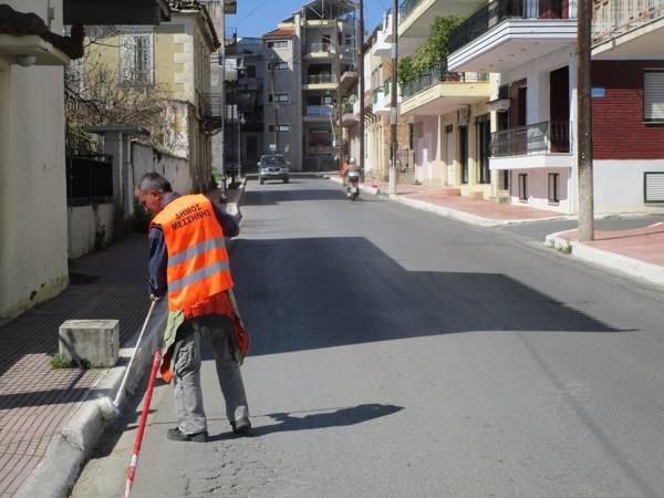 Ασπριζε με βούρτσα