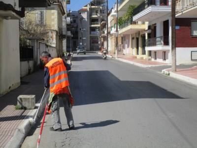 Ασπριζε με βούρτσα